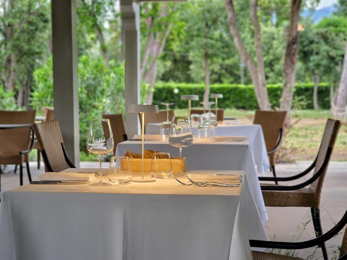 Hotel Villa Elsa Marina di Massa Eksteriør billede