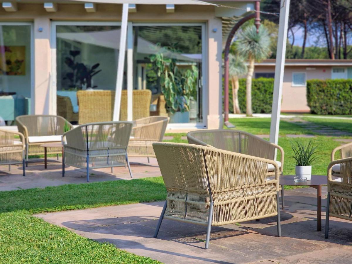 Hotel Villa Elsa Marina di Massa Eksteriør billede