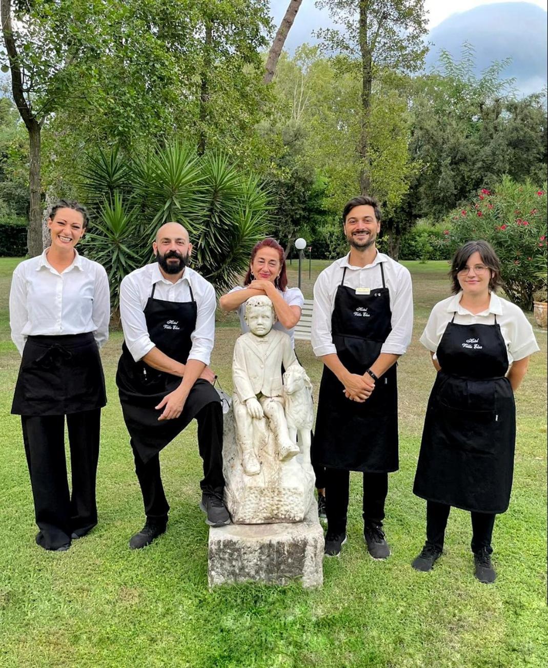 Hotel Villa Elsa Marina di Massa Eksteriør billede