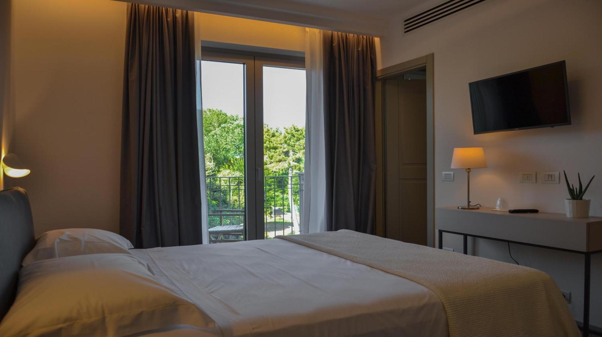 Hotel Villa Elsa Marina di Massa Værelse billede