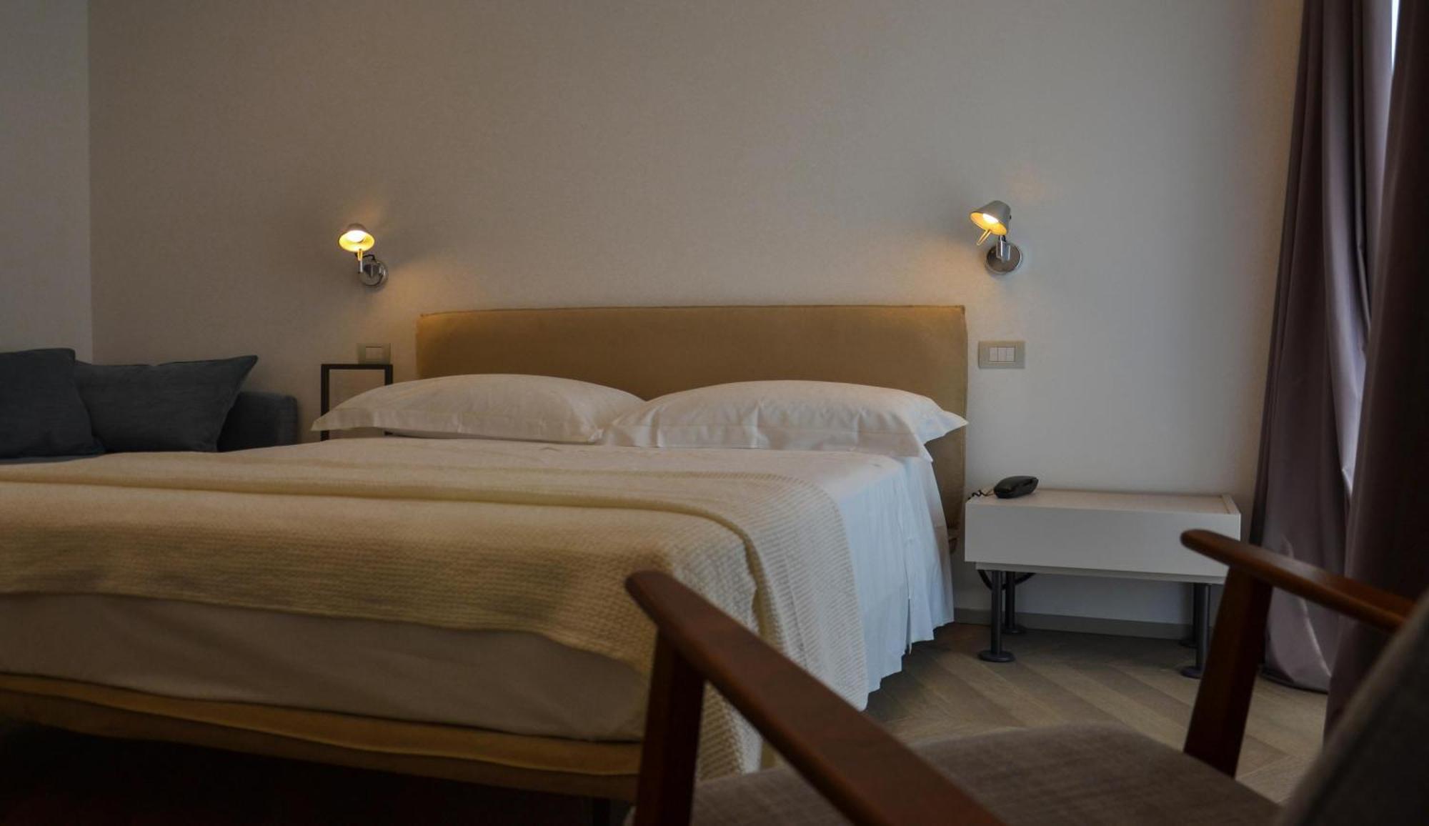 Hotel Villa Elsa Marina di Massa Eksteriør billede